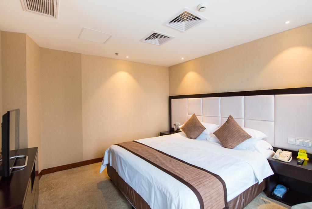 Hotel Vienna International - Expo Branch 3*